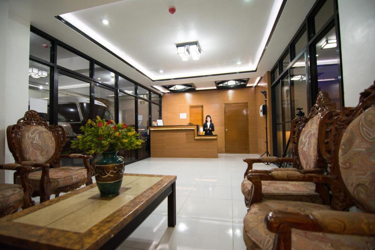 Diamond Hotel And Resto Catarman  Exterior photo